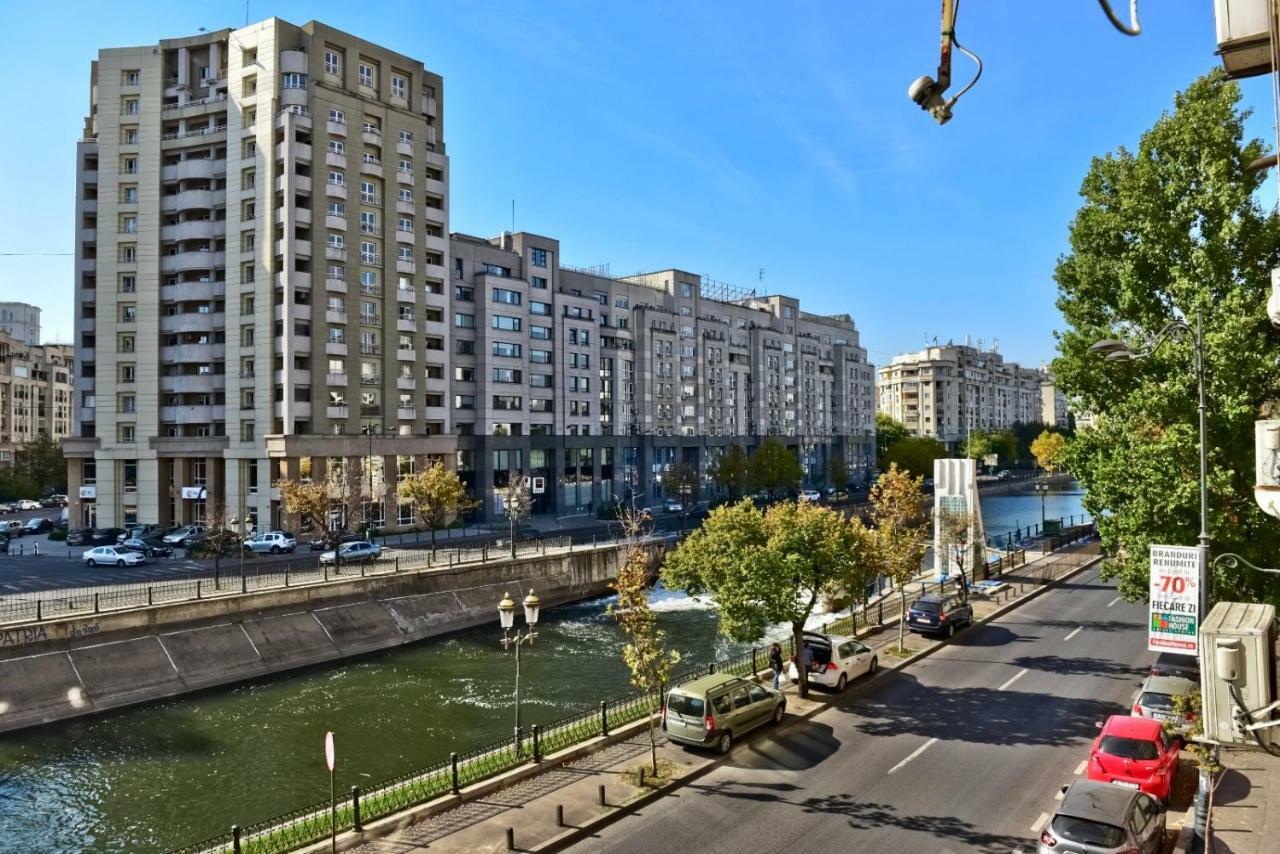 Eric 100 Apartament Bucureşti